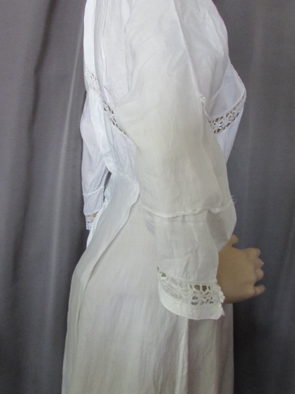 Edwardian Era White Cotton Day Dress - Picture 5 of 11
